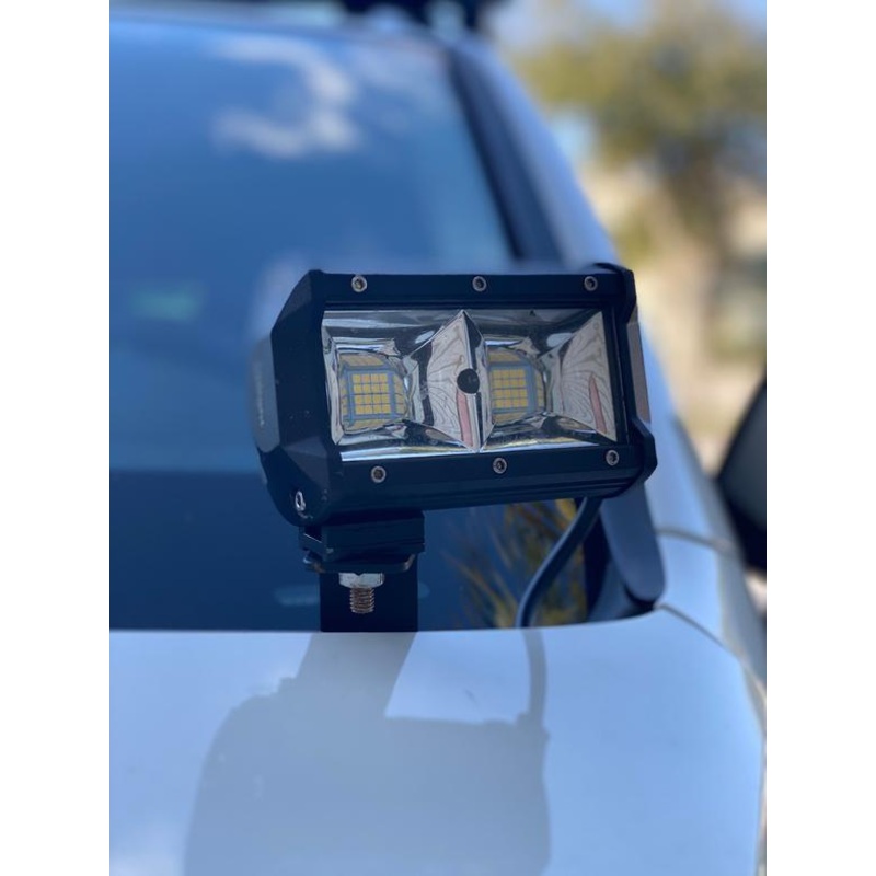 Forge Motorsport Overland Series Hood Light Bracket | Volkswagen Touareg (T2) (NLA)